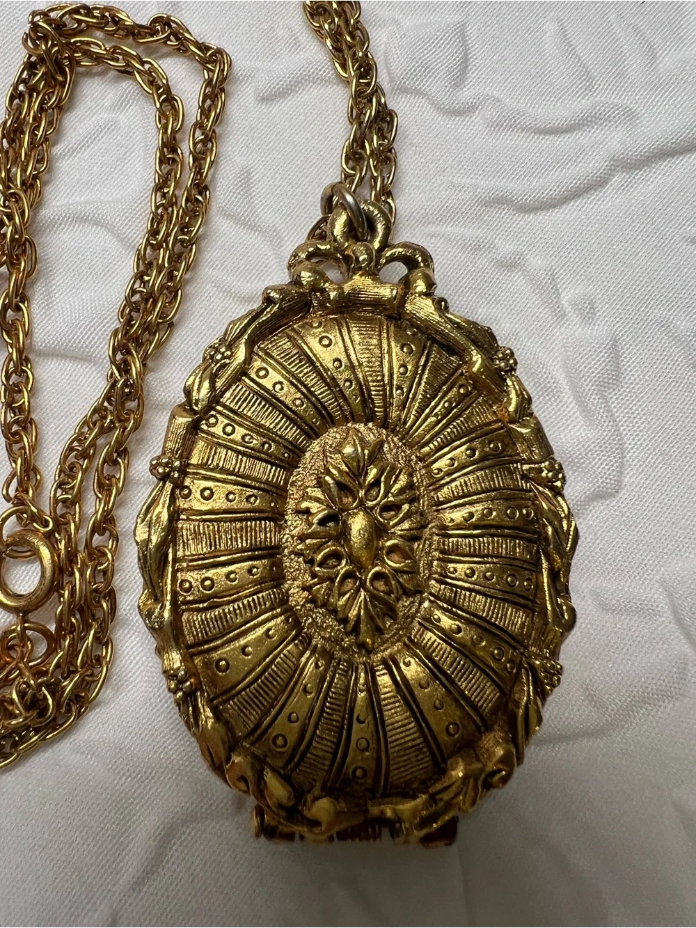 Vintage Max Factor Solid Perfume Pendant w/Solid Perfume